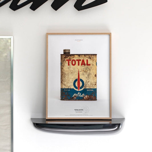 Nostalgic Oil Can Wall Art for Car Aficionados